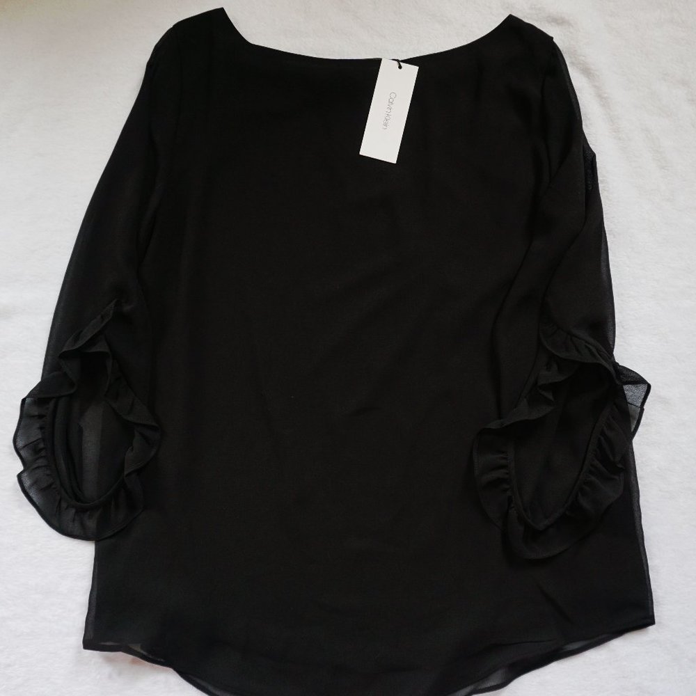Black Ruffled Long-sleeve - Picture 2 of 8
